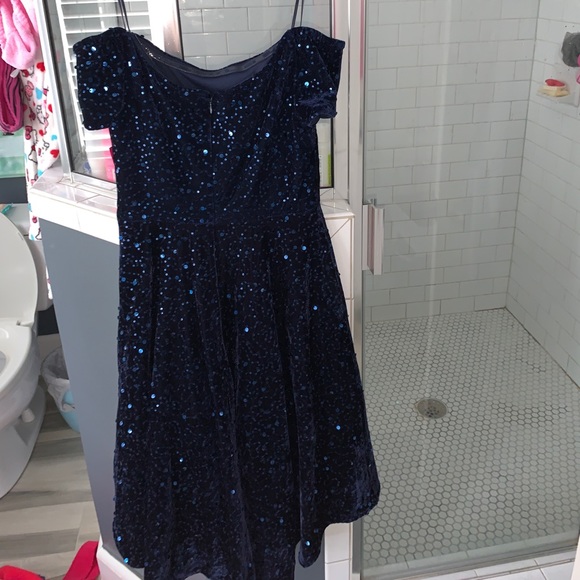 Dress - Picture 3 of 3